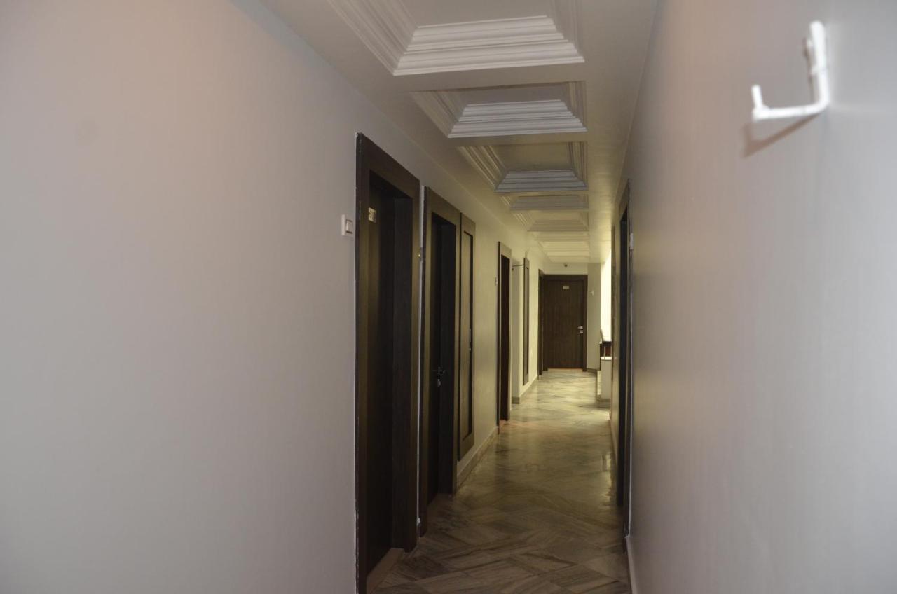 Hotel Krishna Katra  Exteriér fotografie